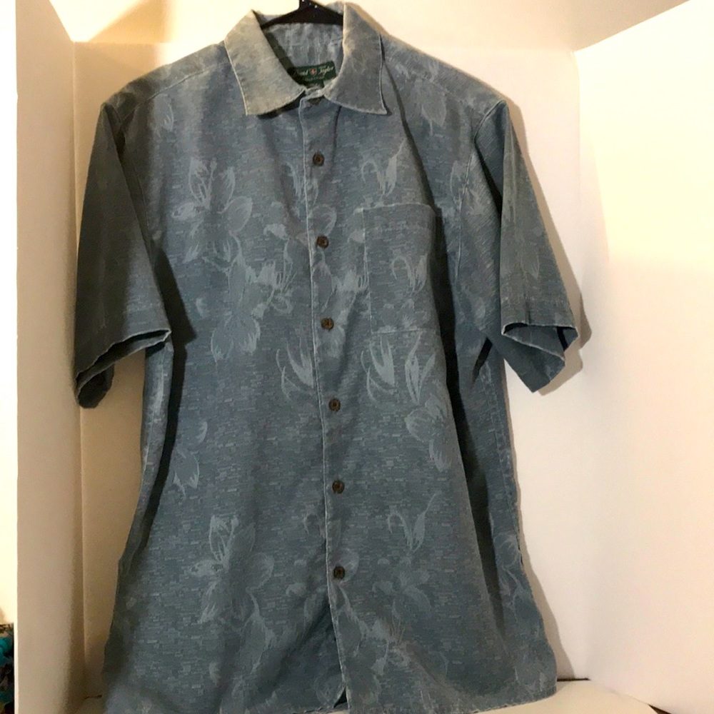 David Taylor short sleeve size small button down blue white floral top tropical